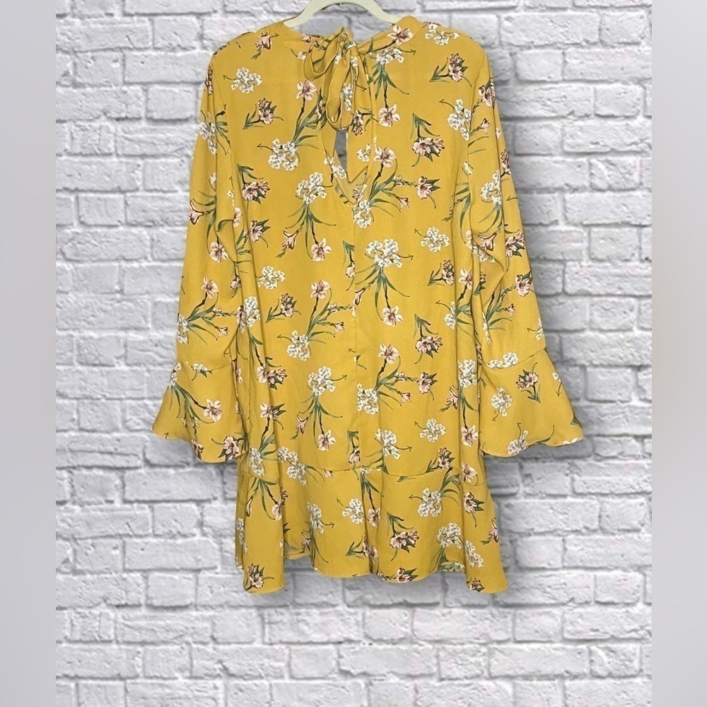 Xhilaration Floral Shift Mini Dress - Picture 3 of 6
